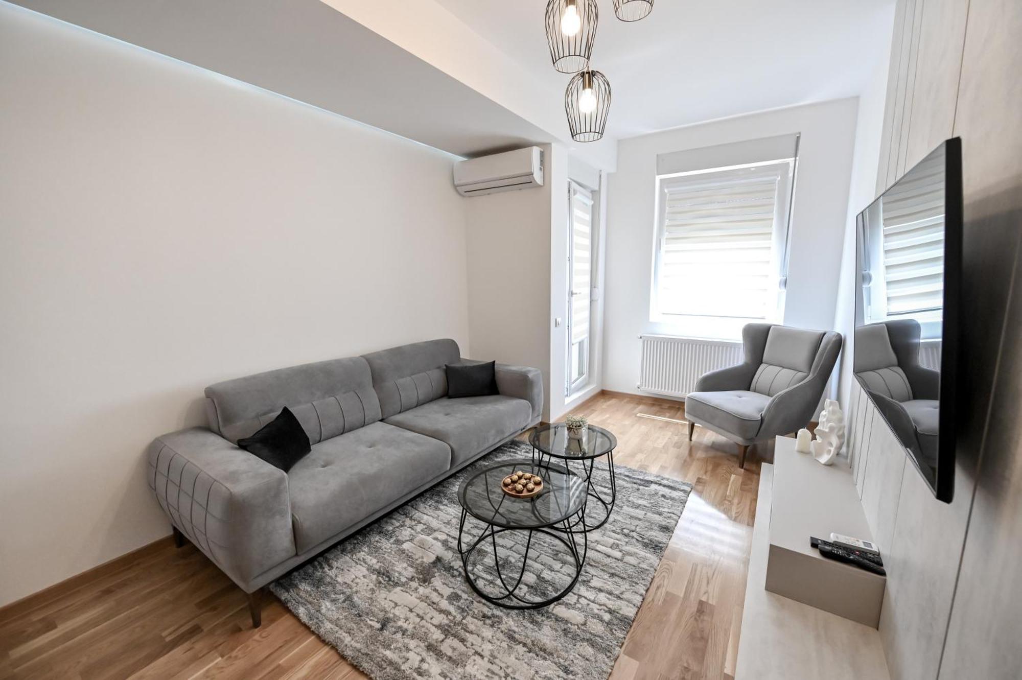 Апартаменты Porto Lux Аранделовац Экстерьер фото